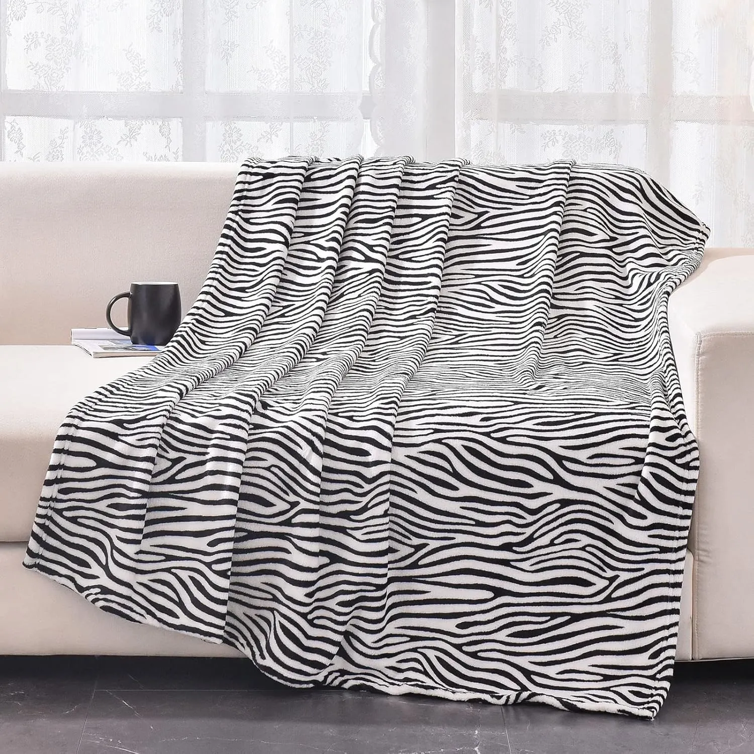Bnuitland Cute Zebra Print Fleece Flannel Blanket (50X40 inches) with Storage Pouch, 300 GSM Double Sided Super Soft Bed Throw for Kids and Babys, Black and White Lightweight Fuzzy Home Decor