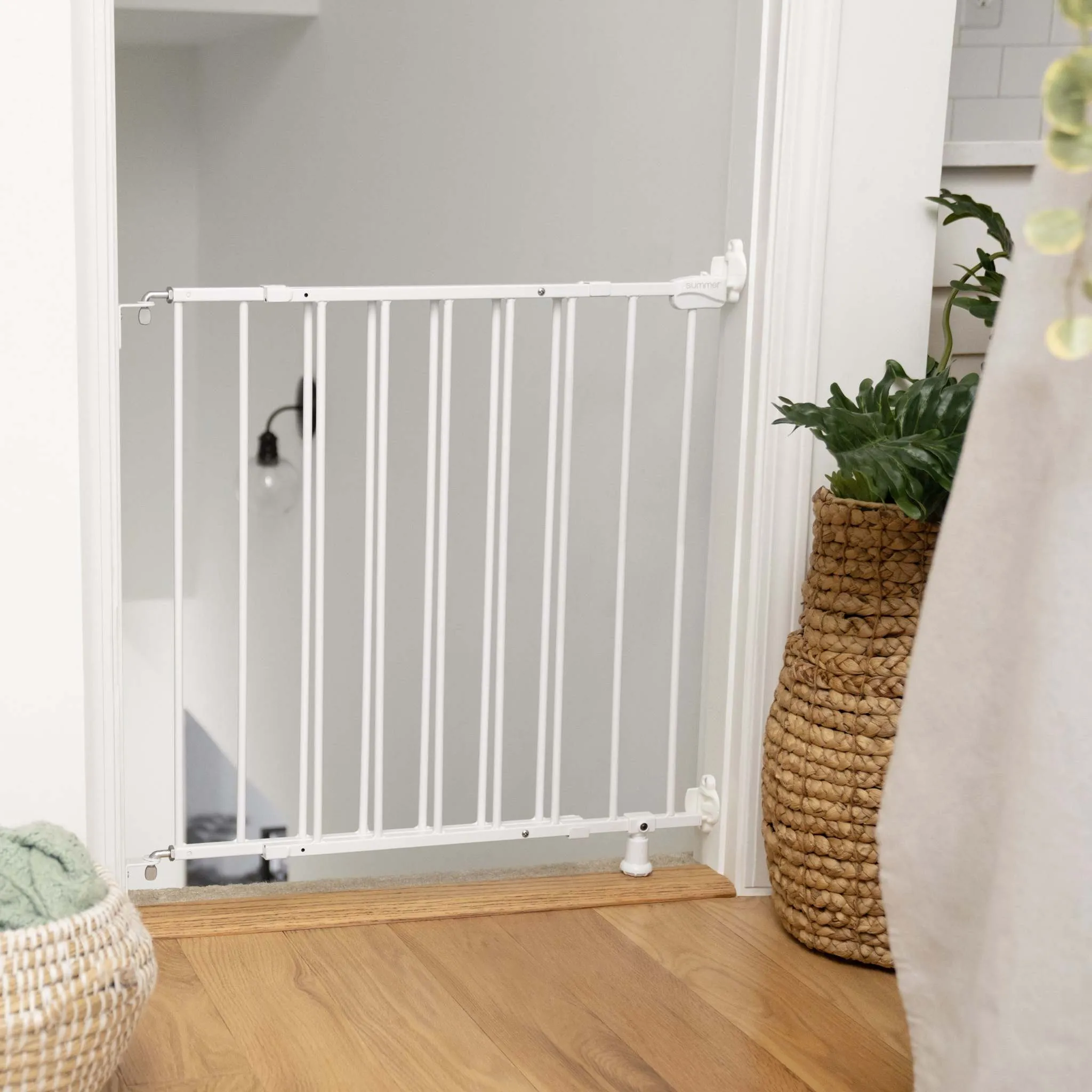 Ingenuity The Stairway 42W Series™ (White)