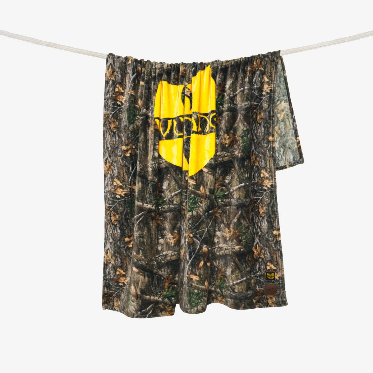 Triumph Plush Fleece Blanket | Wu-Tang Clan x Slowtide